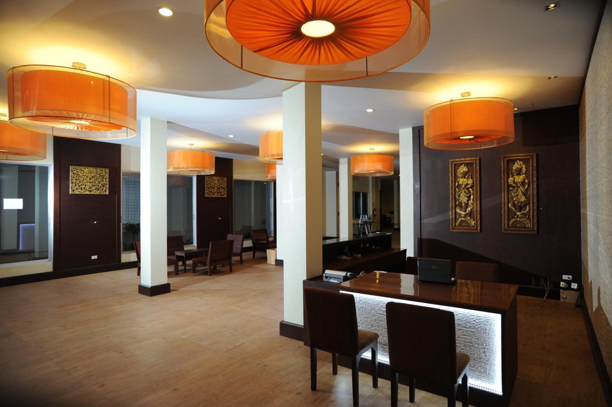 Mawin Hotel Чиангмай Екстериор снимка