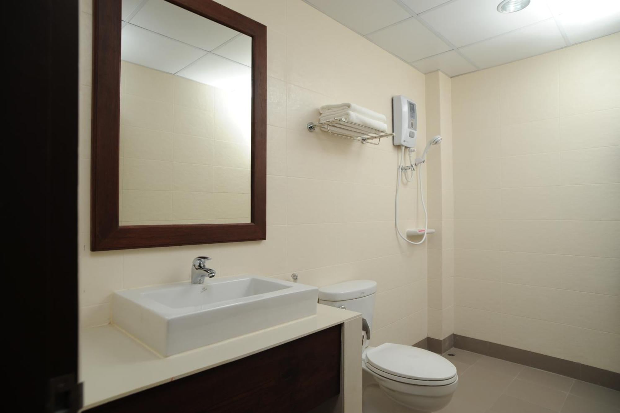 Mawin Hotel Чиангмай Екстериор снимка