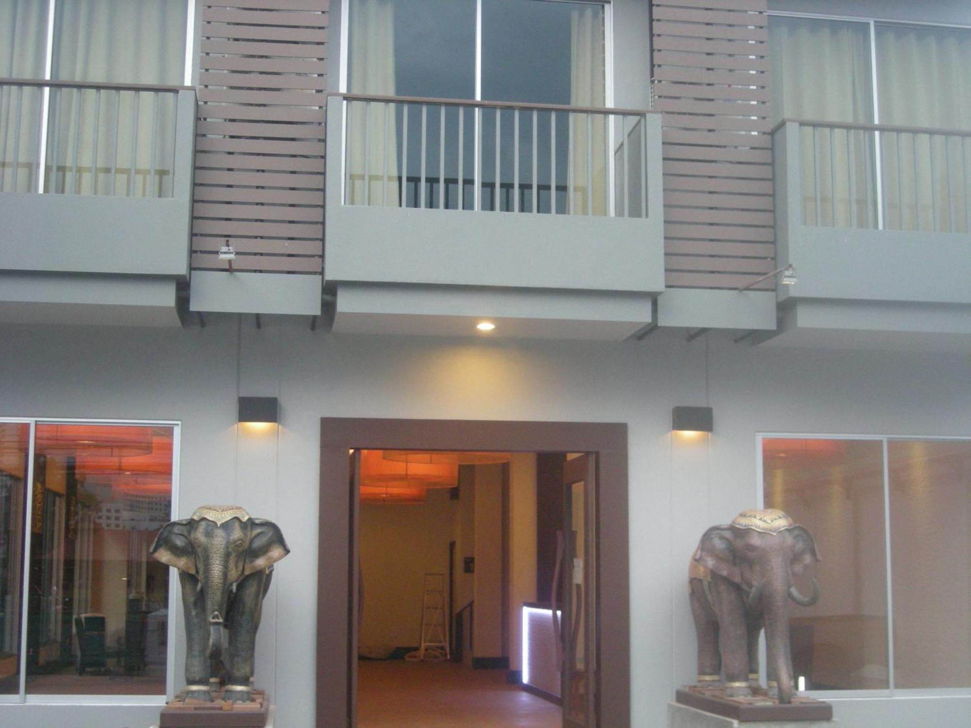 Mawin Hotel Чиангмай Екстериор снимка