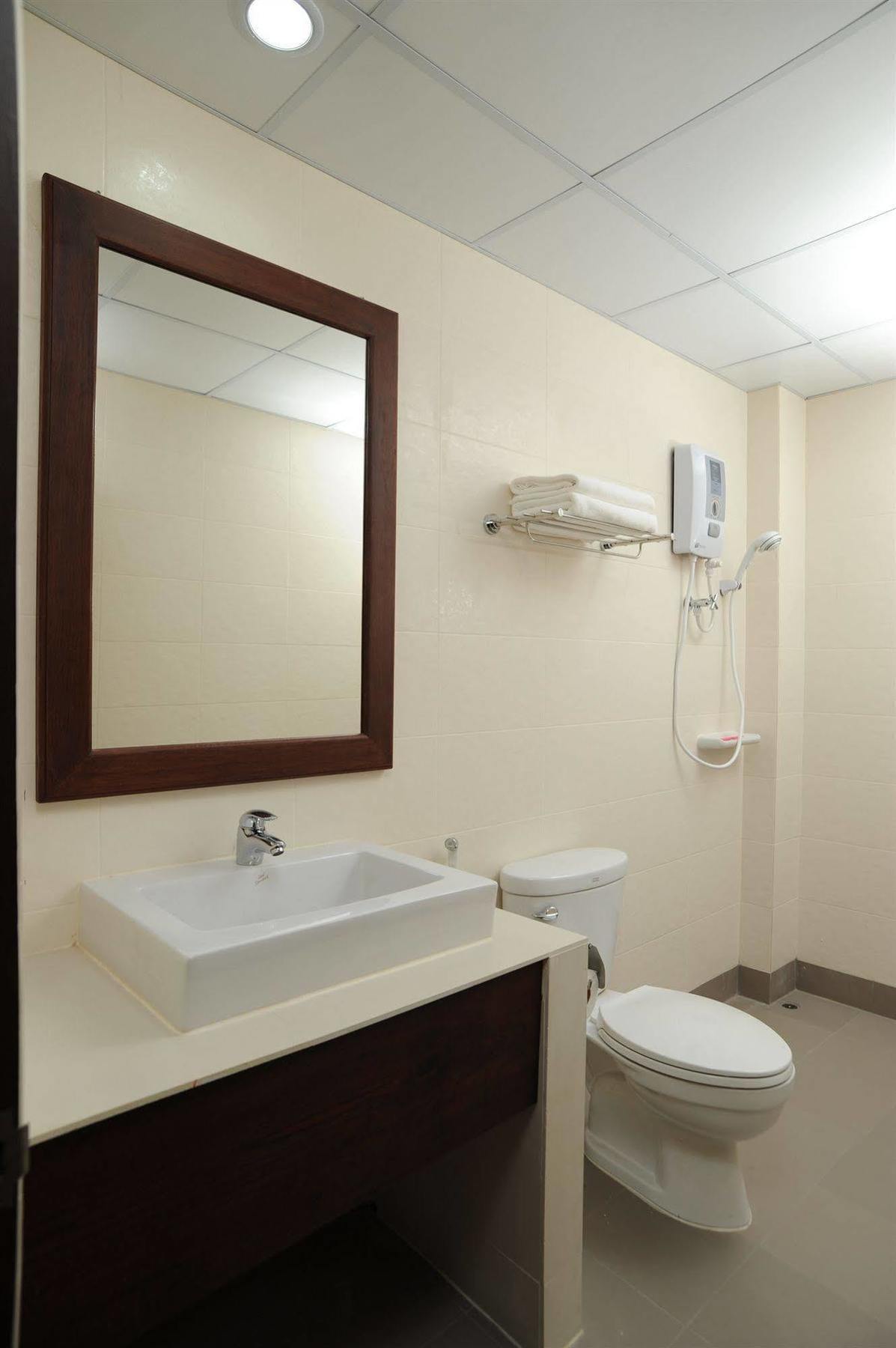 Mawin Hotel Чиангмай Екстериор снимка
